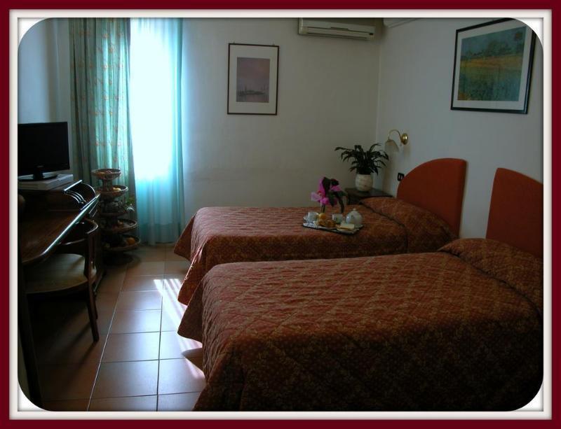 Hotel Ristorante Da Carlos Santa Maria Giudice Εξωτερικό φωτογραφία