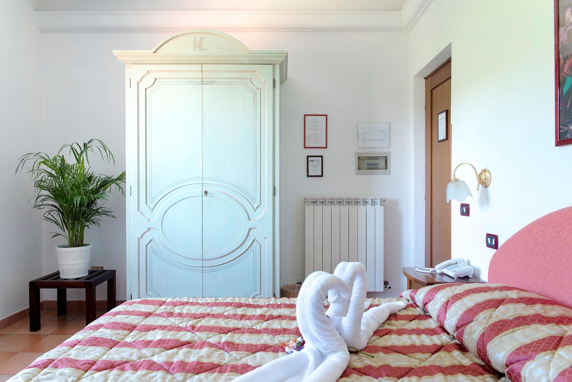 Hotel Ristorante Da Carlos Santa Maria Giudice Εξωτερικό φωτογραφία