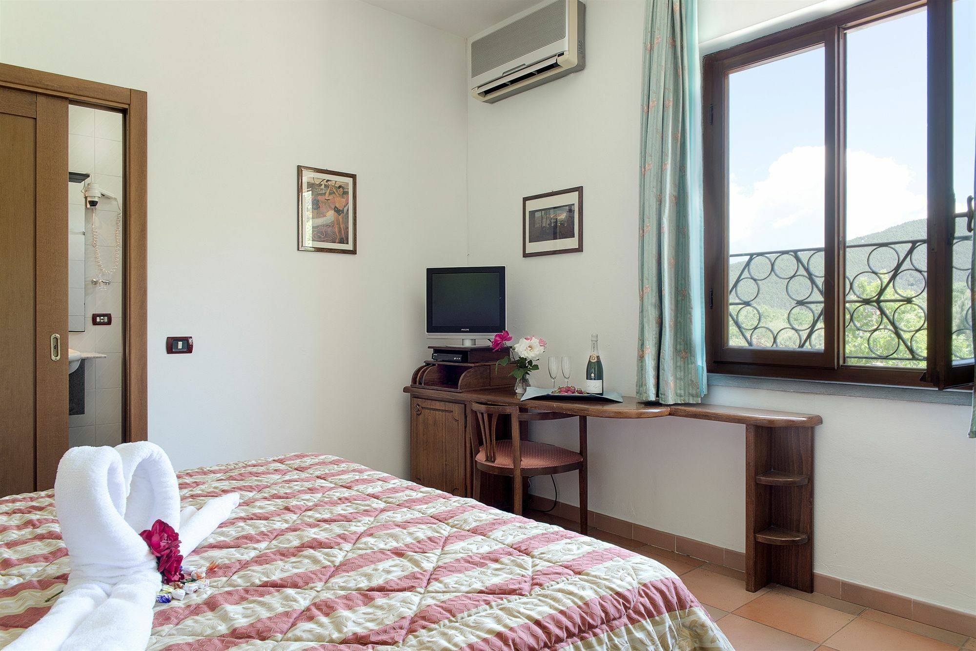 Hotel Ristorante Da Carlos Santa Maria Giudice Εξωτερικό φωτογραφία