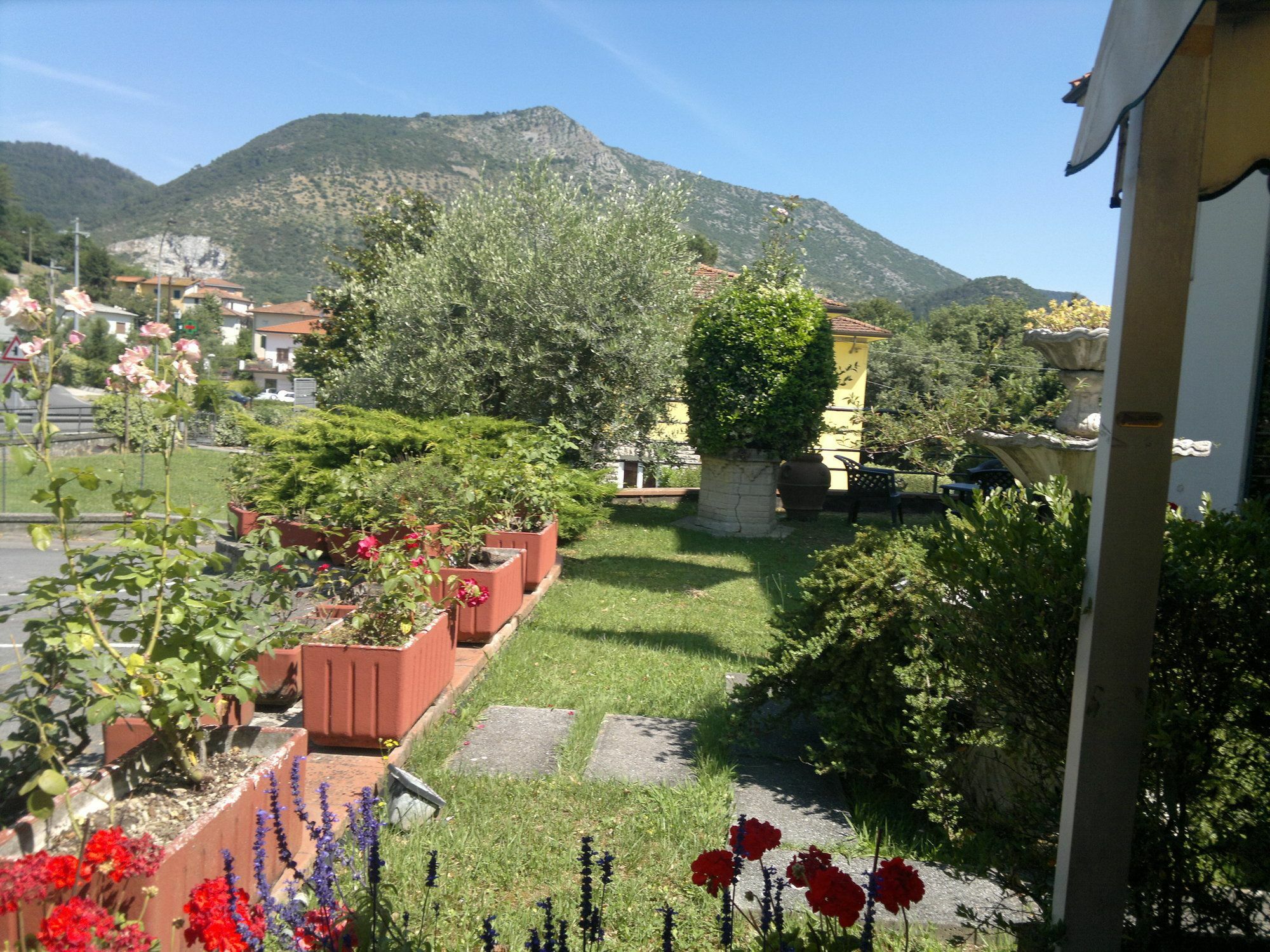 Hotel Ristorante Da Carlos Santa Maria Giudice Εξωτερικό φωτογραφία